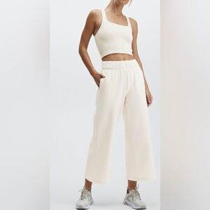 Fabletics Jamie Wide Leg Pant size M